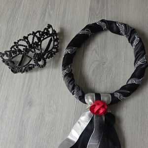 Elegant Black and Silver Head Piece with Mask
